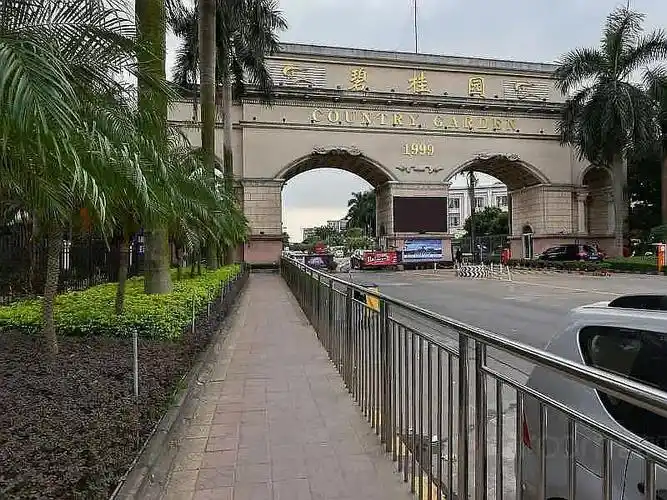 《住我对面的小哥哥》电视剧迅雷bt下载高清中字【1280p已更新】