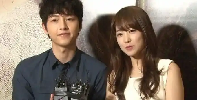 宋仲基朴宝英是什么关系