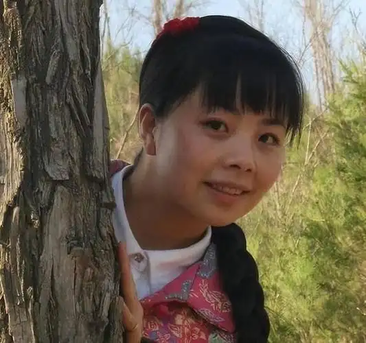 王二妮与阿宝传绯闻嫁农村小伙如今的她证明宋丹丹说的没错