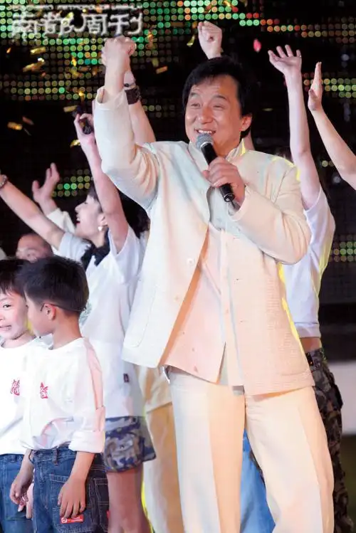 甄子丹pk成龙功夫神话是否面临崩溃图