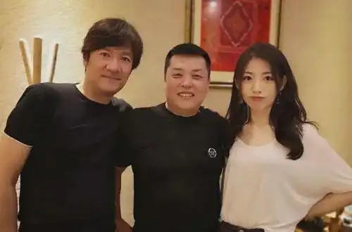 53岁林海与95后妻子离婚原因疑似曝光