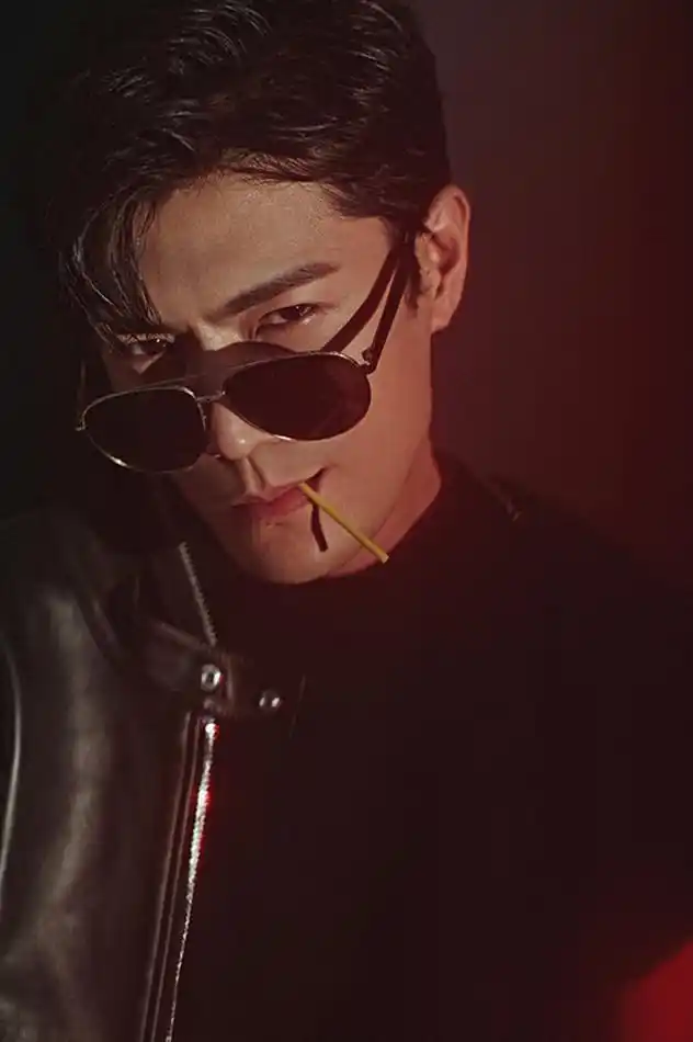 季晨最新写真来袭率性不羁彰显痞帅魅力