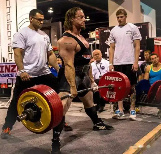 为什么越练肌肉块儿,越笨拙?