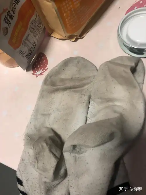 为什么有人会买臭袜子啊啊啊啊? - 知乎