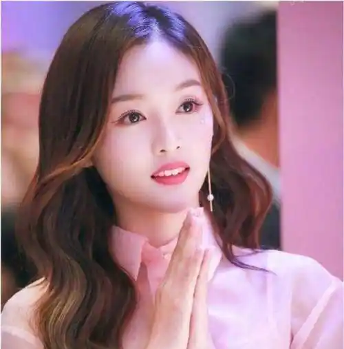 吴宣仪好无奈,上节目素颜出镜,遭网友吐槽妆前妆后反差大_化妆_回应