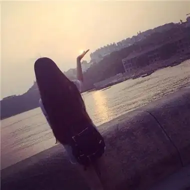 关于年少轻狂的说说