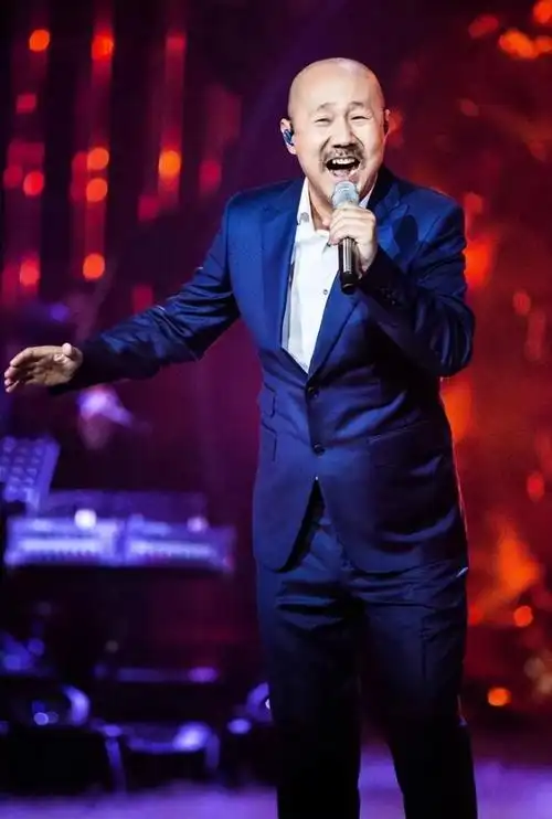 腾格尔翻唱隐形的翅膀网友你毁我天堂我折了们的翅膀