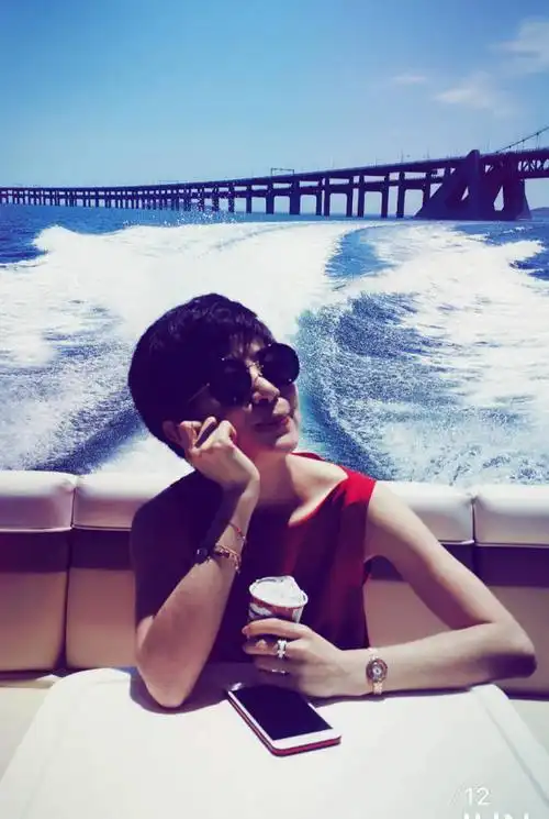 作者泰戈尔 诵读者:管旭 辽宁卫视《辽宁新闻-视线》主持人