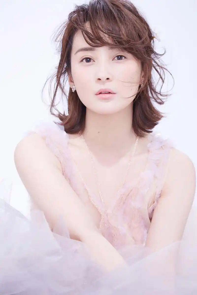 蒋勤勤最新仙气十足唯美写真图片