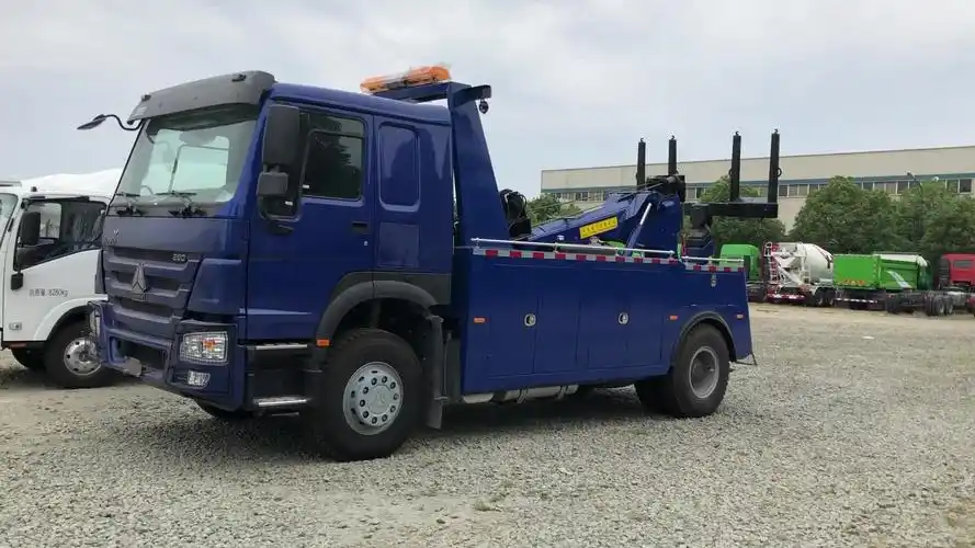 sinotruk howo 4x2 12ton mini truck wrecker tow truck for