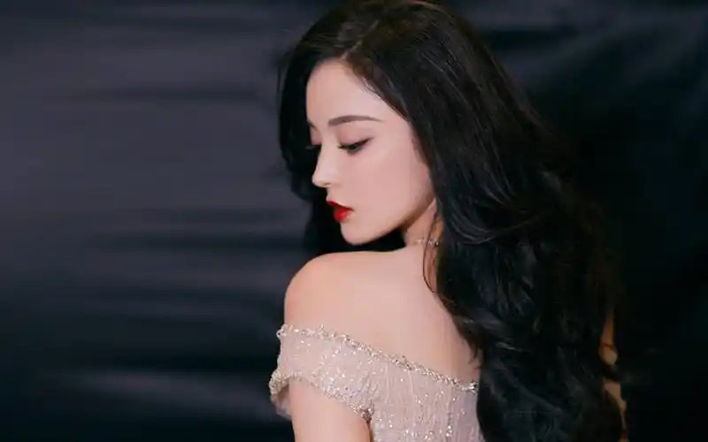 古力娜扎性感写真桌面壁纸图片大全 1920*1200