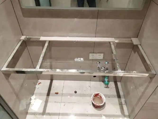 悬空定制浴室柜