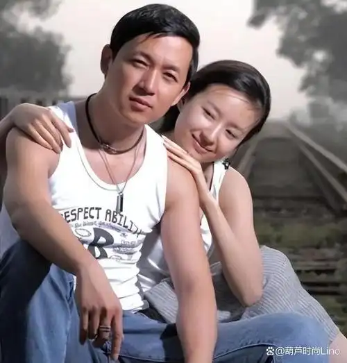 男演员:潘粤明,被老婆戴绿帽子,自己却要背黑锅,多年未见孩子