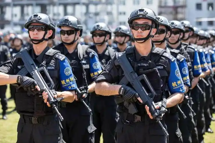 我其谁丨杭州特警惊艳亮相全省公安机关全警实战大练兵 - 杭州公安局