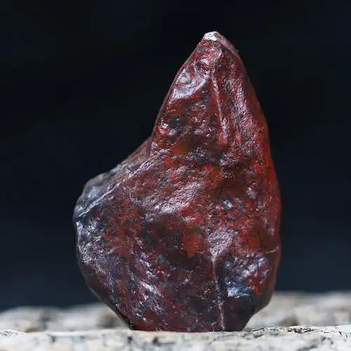 陨石原石 新疆正宗保真红伊丁陨石原石手把件摆件石陨石能量强磁 07号