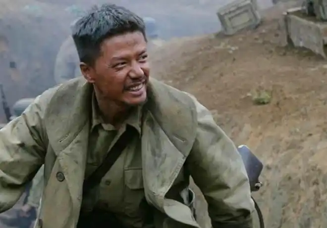 我的团长我的团中的龙文章装疯卖傻还是虚有其表他是活得明白