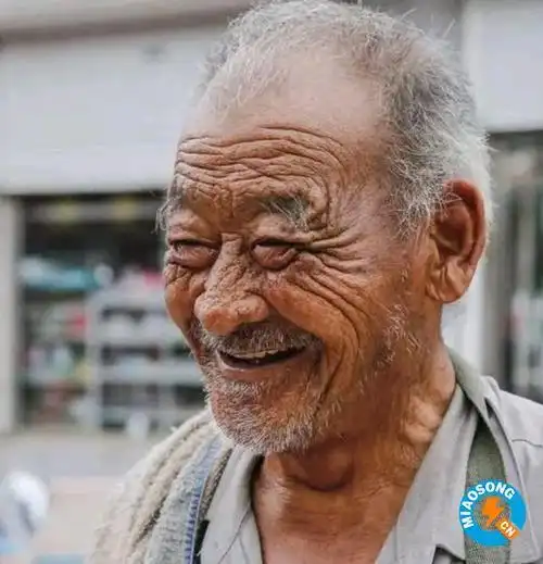 八十岁的男老人头像搞笑