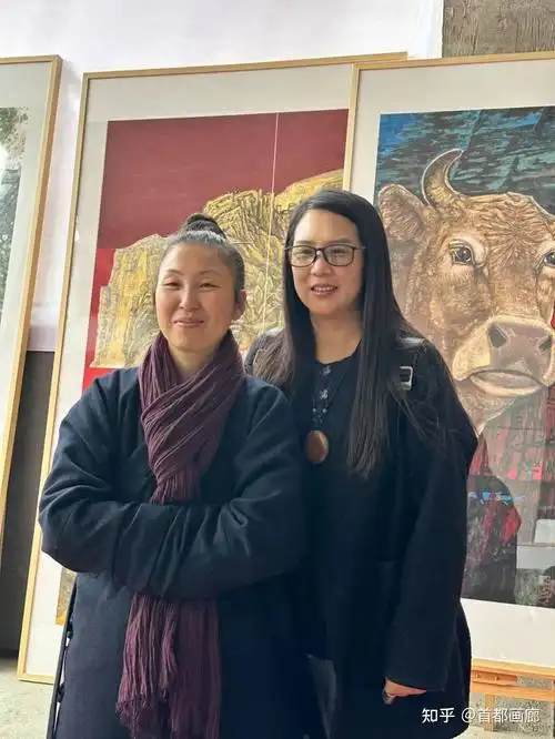 活动当天,群众早早来到国家温州水牛保种场展览厅,在著名画家石金库几