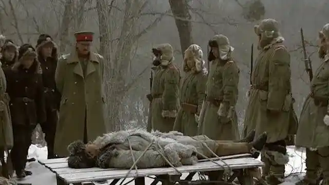 2004年,长春一寺院围墙下挖出无名头骨,经鉴定是抗日英雄