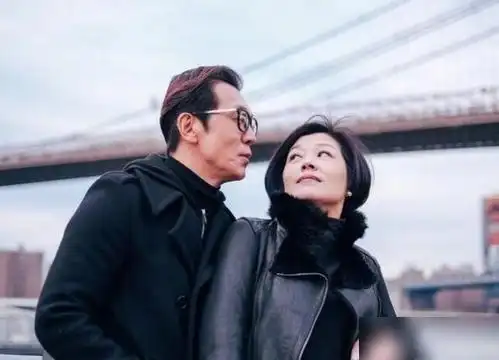 李咏妻子哈文传来喜讯本人亲自晒照片网友纷纷送上祝福