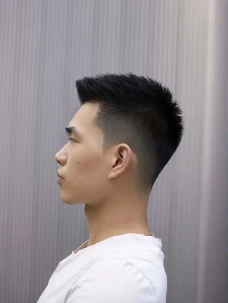 男生发型 短款飞机头 绅士们|男生发型 短款飞机头|||91 发型特点