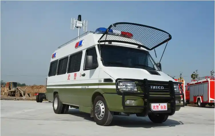 江铃消防运兵车特警特勤12座运兵车武警运兵车