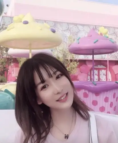 王者嫂子哪家美张大仙女友成熟梦泪女友体贴颜值不是首选