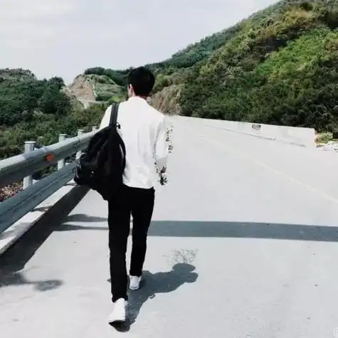 头像图片男生霸气超拽冷酷背影