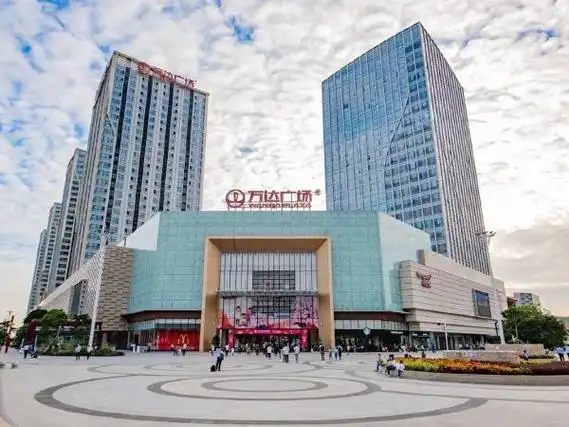 广州黄埔萝岗萝岗万达广场soho公寓萝岗万达广场 精装大单间 可做工作