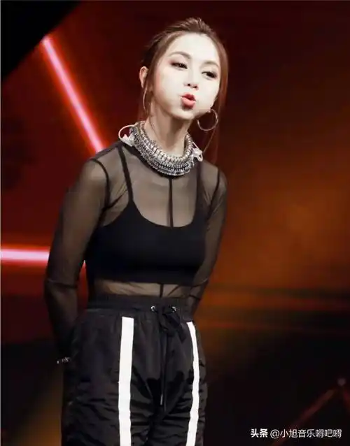 铁肺女王"邓紫棋"性感女神,顶级歌手,才华与颜值并存_音乐_周杰伦