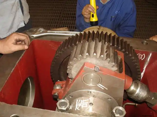 961z汽‎轮机自动盘‎车控制屏 汽轮机盘车装置起什么作用?