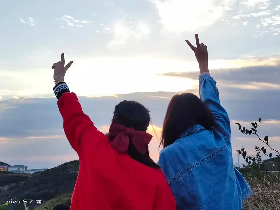 四人傻屌组合#姐妹成对快乐加倍 #每一张照片都是满满的回忆和 - 抖音