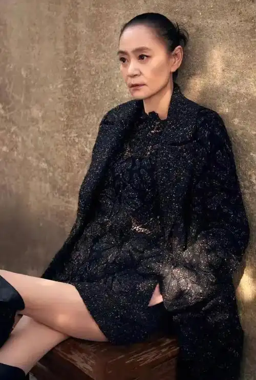 看到62岁刘雪华终于明白:女人从容服老,比刻意扮嫩更优雅耐看