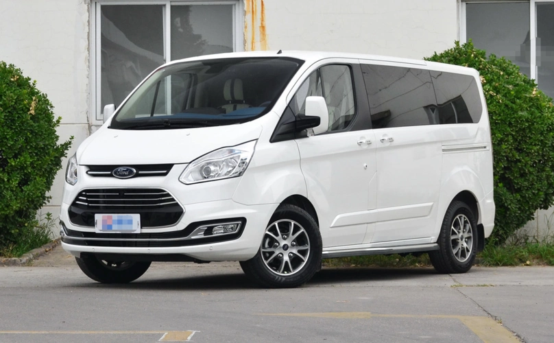 福特新全顺,既时尚又大气,设计风格酷炫给人一种很舒服的感觉!