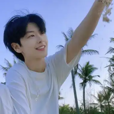 有深沉气质阳光又很励志的男生头像2022很阳光的又很简单的耐看