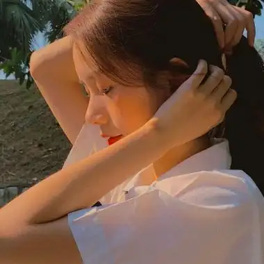 唯美意境侧脸女生头像超清好看的唯美意境侧脸女头图片