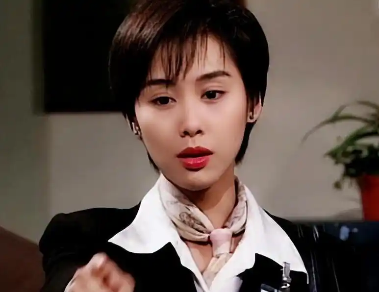 能驾驭得了"短发"的女星,只服这10位,热巴等人就别硬上弓了