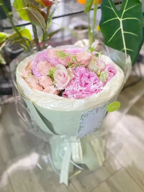 韩国印花包装纸丨芍药玫瑰混合花束