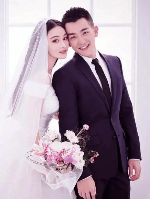 张馨予老公何捷张馨予不羡豪门嫁英雄