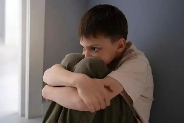 自闭症不及早干预对孩子有哪些危害?|症状|孤独症|心理健康_网易订阅