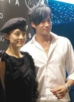 何润东公布恋情将大办婚礼 自爆爱慕孙俪谈处女情结