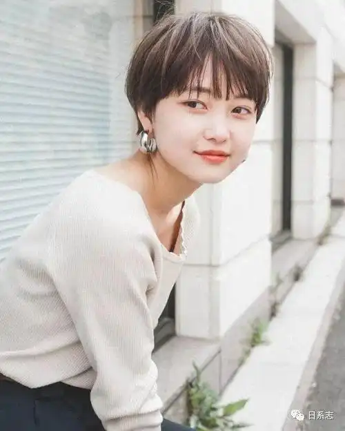 圆脸女生适合什么样的短发?喜欢日系的你千万别错过