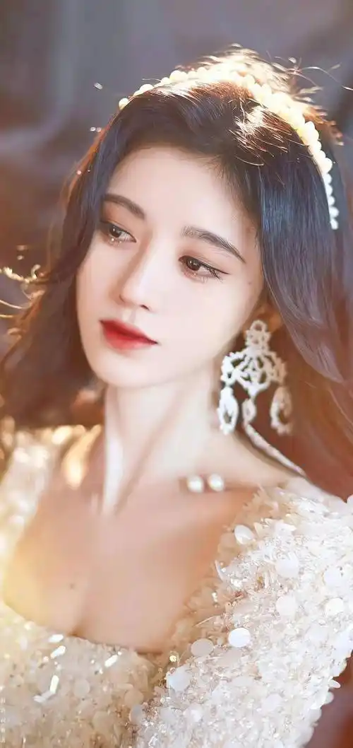 美到极致的10位大美女明星,现在依然美到惊艳,你还喜欢哪一位?