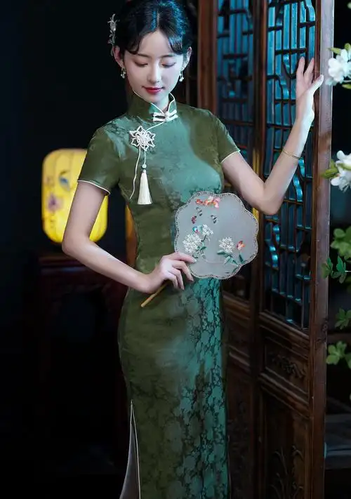 墨绿色旗袍提花印花2022年新款盘扣复古老上海改装大码改良民国风