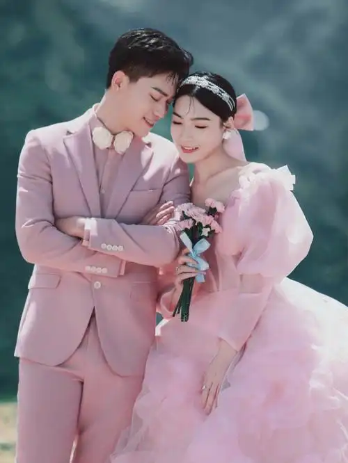 甜蜜出逃少女心炸裂的浪漫森系婚纱照