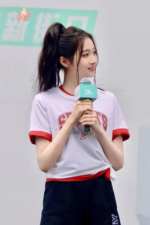 关晓彤安踏品牌全球代言人