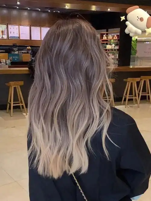 2022年最火发色来咯,ins风格的巴黎画染!