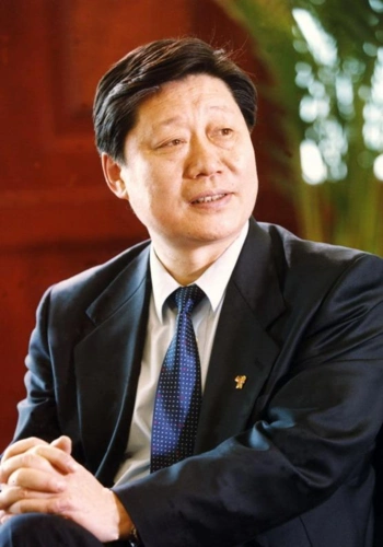 海尔总裁张瑞敏海尔张瑞敏从工人逆袭成千亿集团老总牛在哪