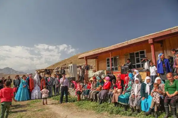 塔塔尔族-塔塔尔婚礼(组照1)-吴伯宏