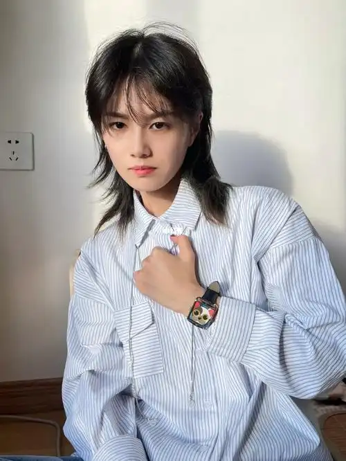 日系_鲻鱼头_短发_小清新_裤子_kvk怎么样_手表_鲻鱼头女生短发_潮流